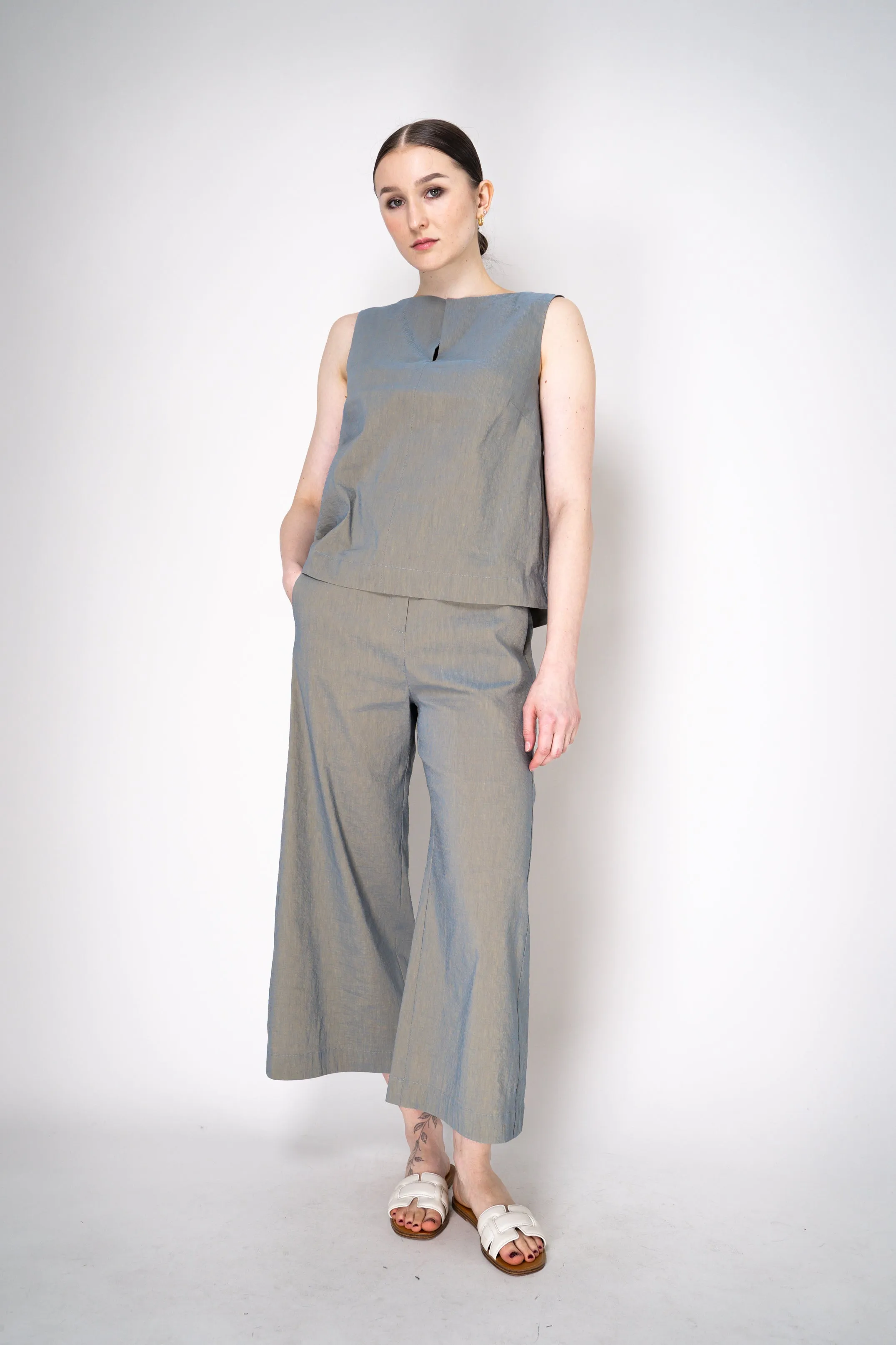 Annette Gortz Stretch Linen Slit Boat Neck Sleeveless Top in Iridescent Blue/Grey