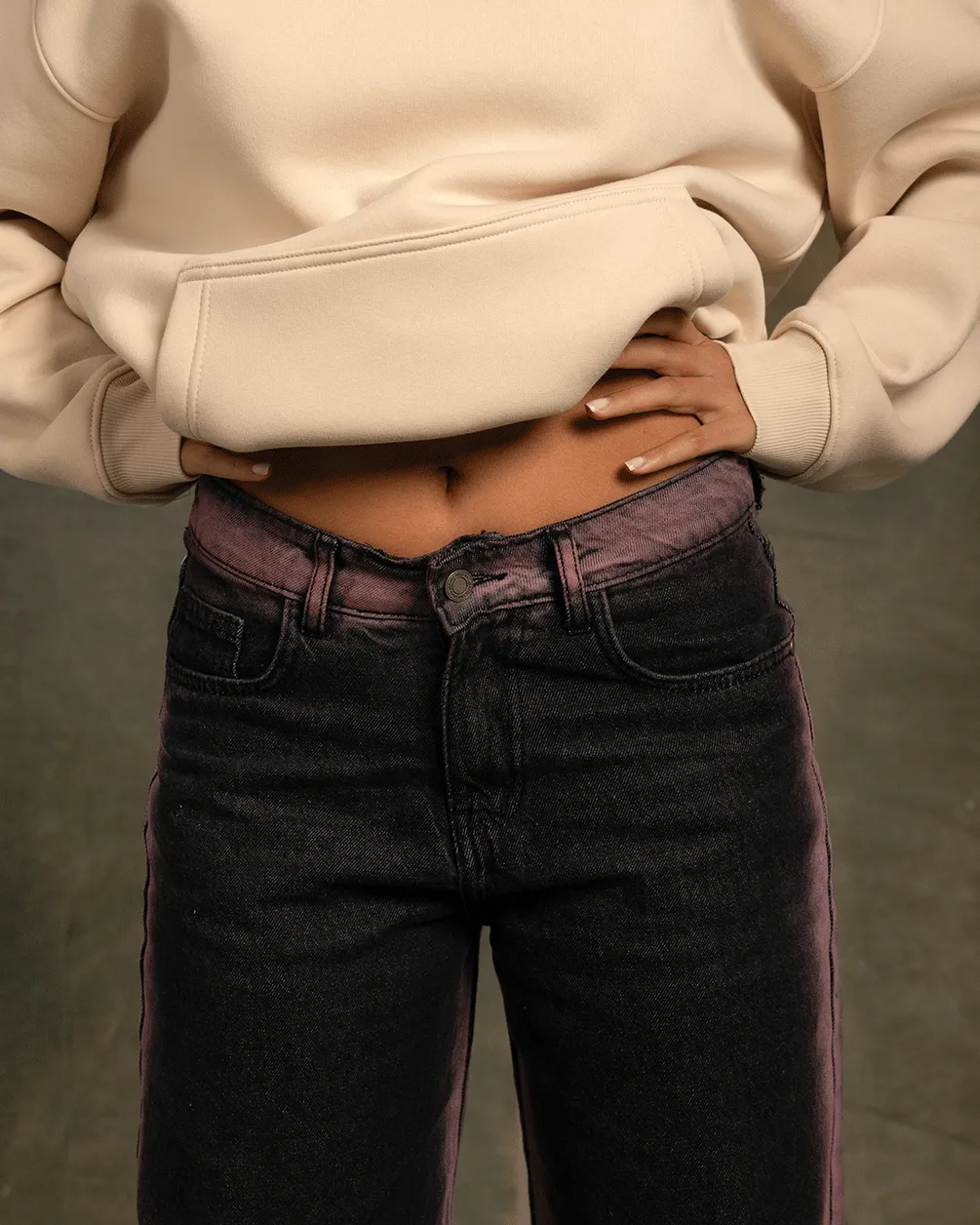 Black Border Washed Straight Jeans