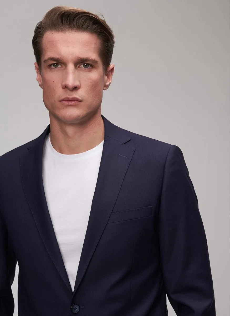 Fully-lined Item Blazer in Navy