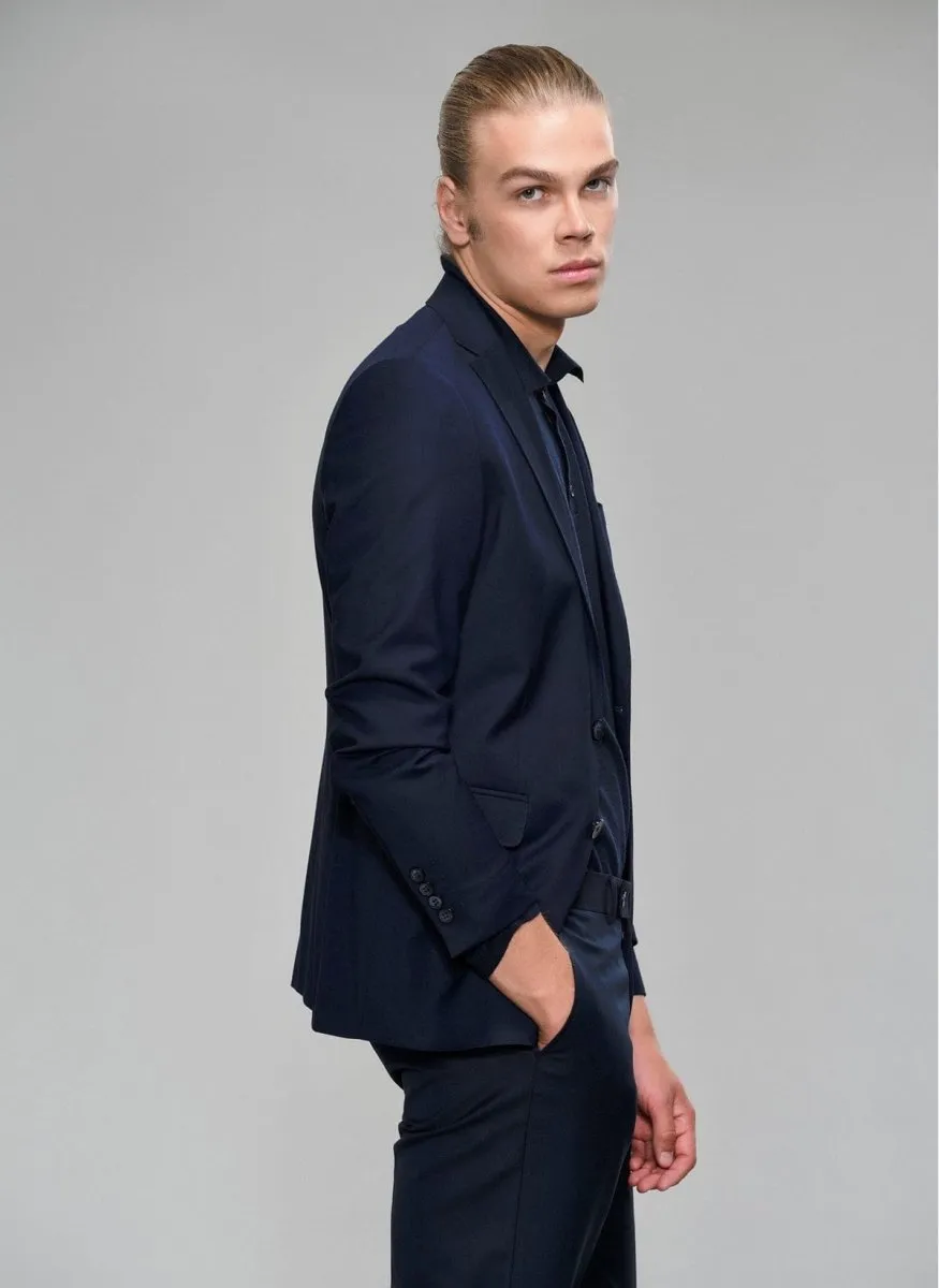 Fully-lined Item Blazer in Navy