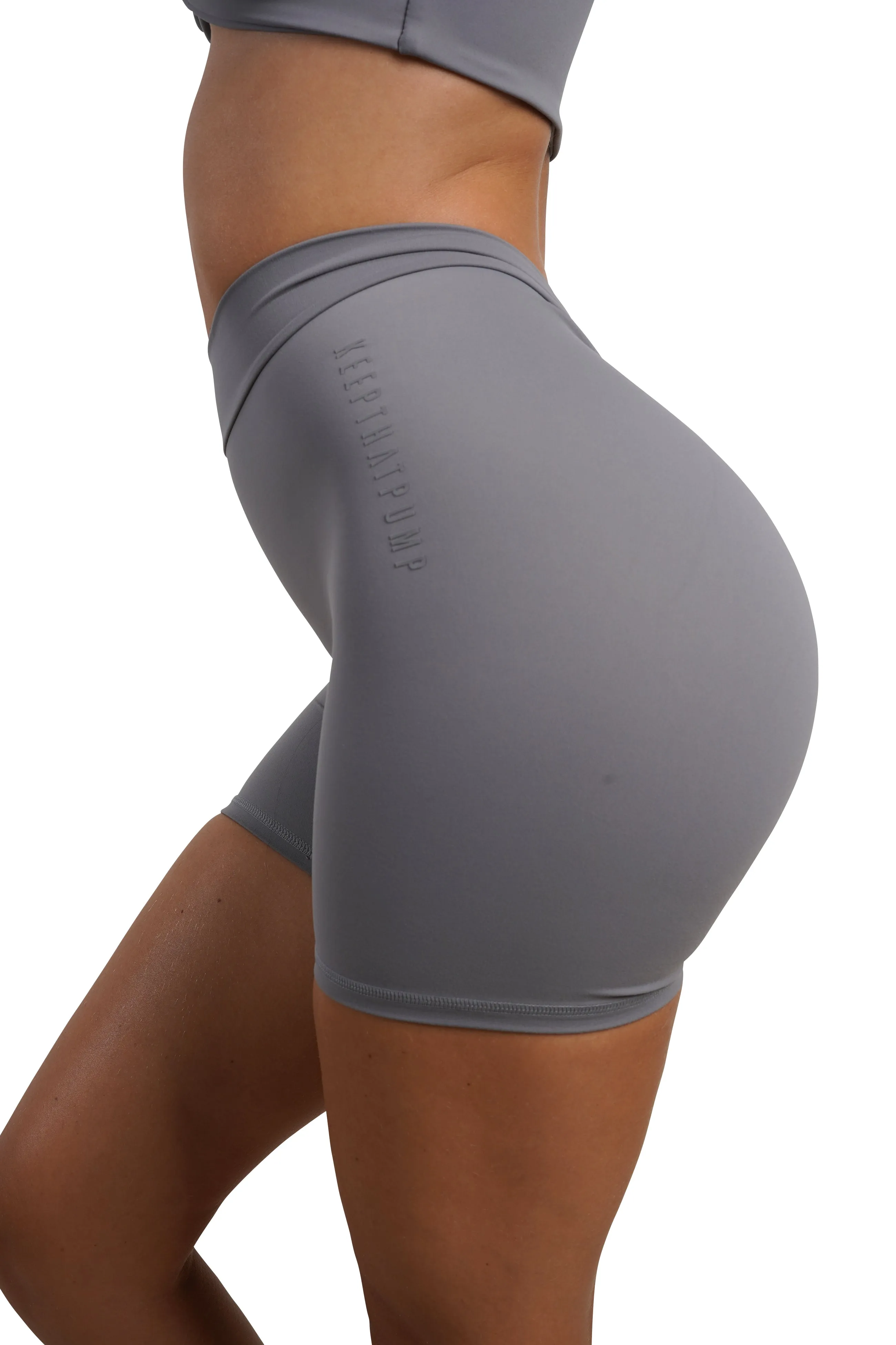 SCULPT V-BACK SHORTS - GREY